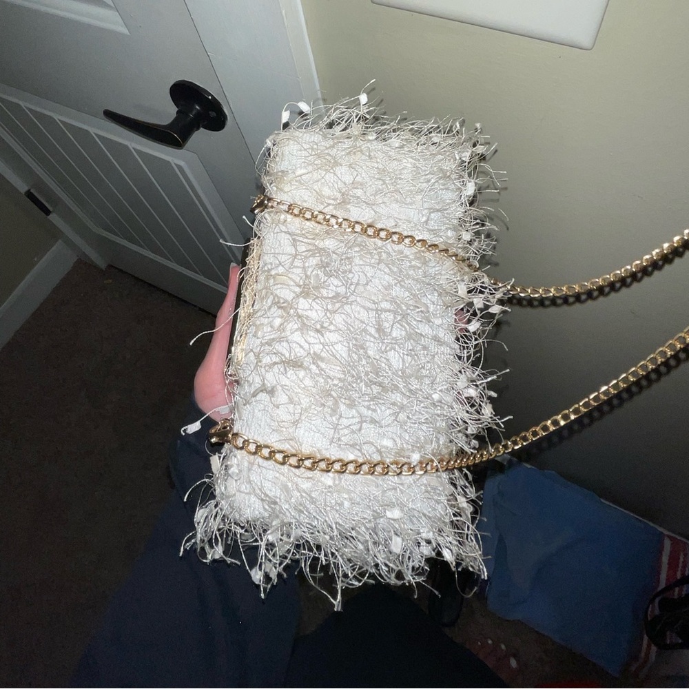 White crossbody purse